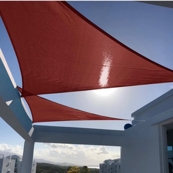 Toldo triangular color rojo